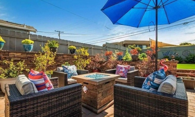 Sunset Cliffs House | Seaside 1 Bedroom Retreat with Private Patio & BBQ