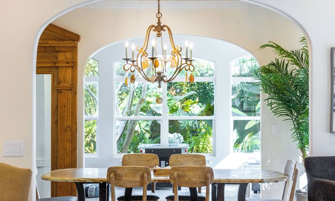 Cardiff-by-the-Sea House | Coastal Paradise Resort: Oceanfront Spa & Family-Friendly Fun