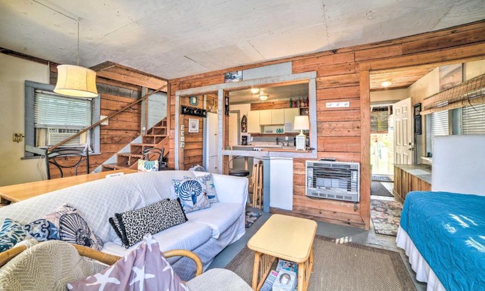 Salem House | Coastal Perry Cottage - Family-Friendly Retreat Near Boat Ramp