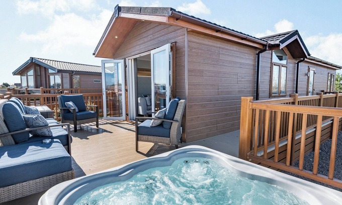 Addlethorpe Cottage | Cozy 2-Bedroom Retreat in Addlethorpe by Skegness