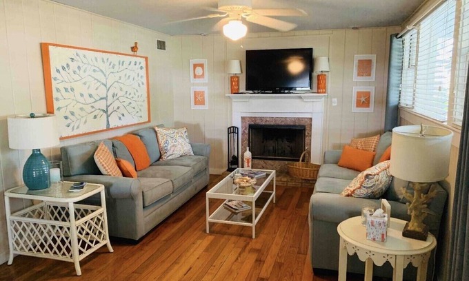Waveland House | Coastal Serenity: Pet-Friendly Haven by the Beach