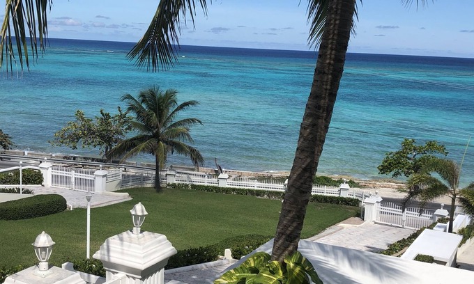 Gambier Villa | Oceanfront Coastal Shore Condominiums - Guest Rated 9.6/10