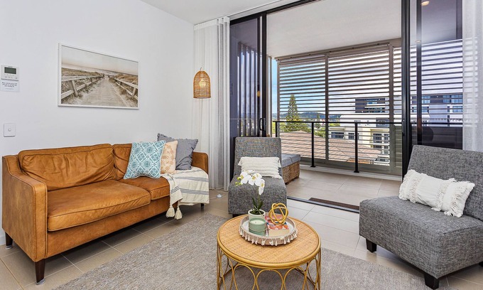 Bilinga Apartment | Ideal Coastal Souls: 2 Bedroom Unit Near Kirra Beach