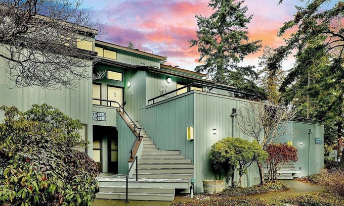 Birch Bay Condo | Oceanfront Oasis at Birch Bay with Pool and Spa Amenities
