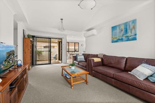 Vincentia Villa | Idyllic Coastal Villa with Ocean Views in Jervis Bay