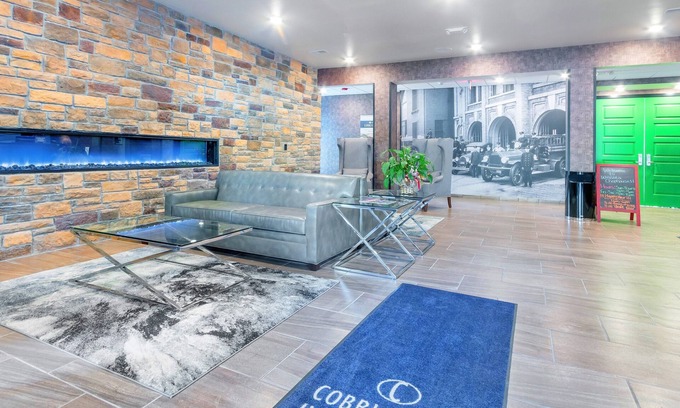 Janesville Hotel | Comfortable Stay at Cobblestone Hotel and Suites Janesville