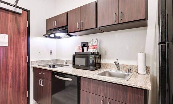 Mosinee Hotel | Experience Comfort at Cobblestone Hotel & Suites - Mosinee