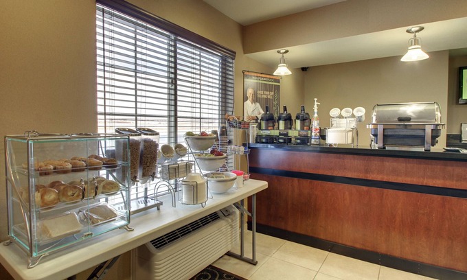 Bottineau Hotel | Exceptional Cobblestone Inn & Suites - Bottineau Awaits You