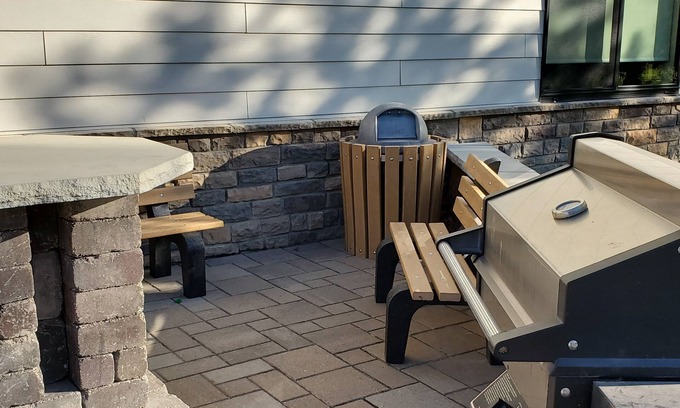 Clarion Hotel | Cozy Cobblestone Inn & Suites: Family-Friendly with Dining