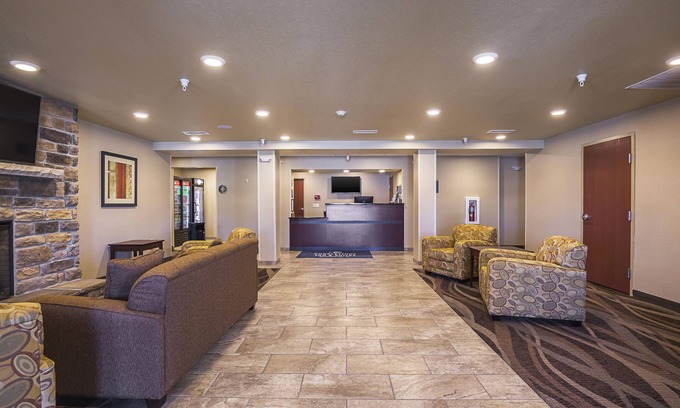 Lakin Hotel | Welcoming Cobblestone Inn & Suites - Lakin with Spa & Breakfast