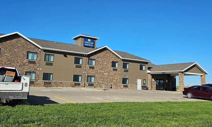 Manchester Hotel | Relax at Cobblestone Inn & Suites – Manchester: Guest Rated 9/10