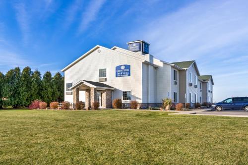 Vinton Hotel | Pet-Friendly Comfort at Cobblestone Inn & Suites, Vinton