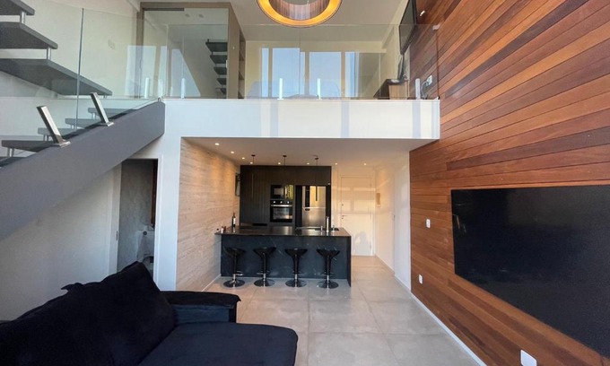 Sao Mateus Apartment | Cozy Stay Near Independência Mall with Home Office & Garage