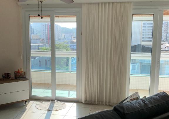 Tombo Apartment | Pet-Friendly Retreat at Cobertura Asturias with Pool Access