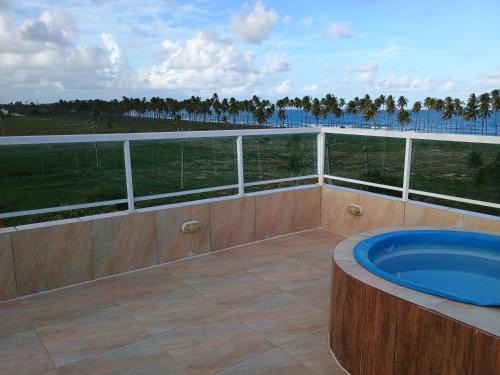 Paiva Apartment | Oceanfront Escape: Pet-Friendly Retreat with Scenic Views