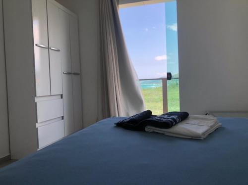 Morro das Pedras Apartment | Beachfront Retreat with BBQ & Pet-Friendly Amenities