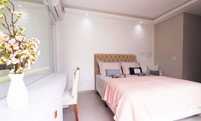 Ingleses Centro Apartment | Elegant Duplex on Praia dos Ingleses with Pool & Spa