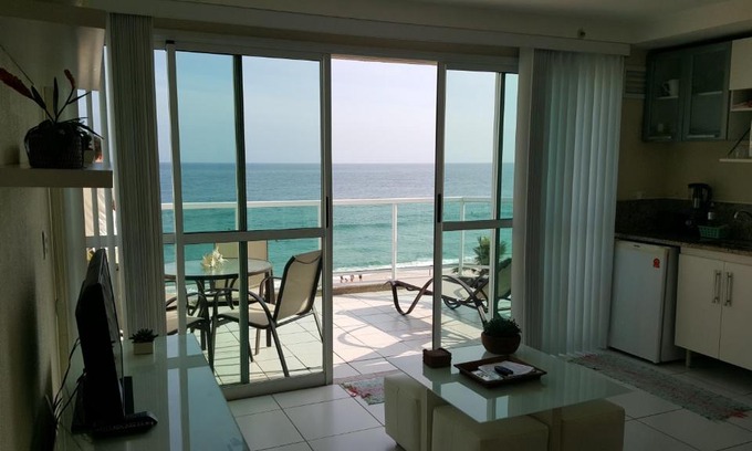 Recreio dos Bandeirantes Apartment | Oceanfront Retreat at Recreio with Pet-Friendly Amenities