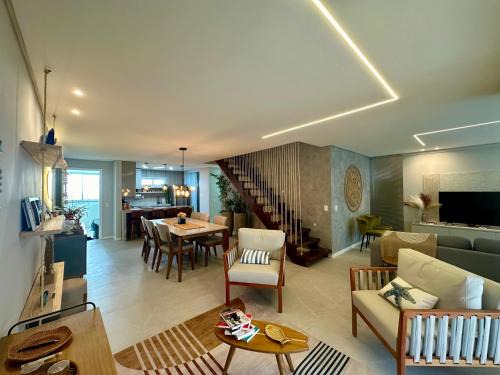 Porto das Dunas Apartment | Exclusive Duplex with Breathtaking Ocean Views in Porto das Dunas
