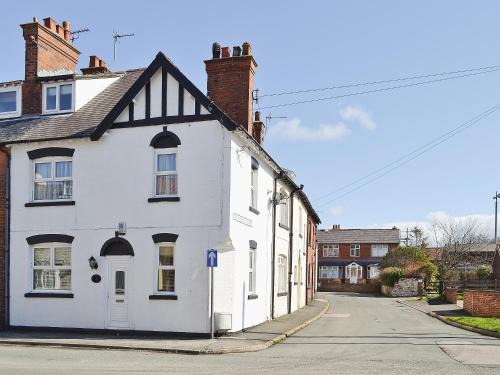 Flamborough House | Pet-Friendly Coble Cottage: 4-Star Stay with High Ratings