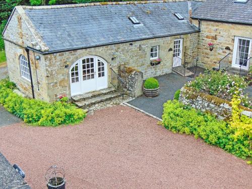 Hallington House | Family-Friendly Cobweb Cottage with Great Guest Ratings
