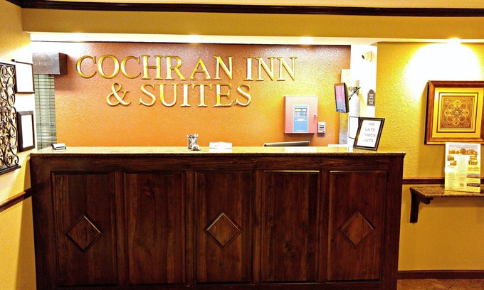 Cochran Hotel | Cozy Cochran Inn & Suites: Top Rated with Pool & Breakfast