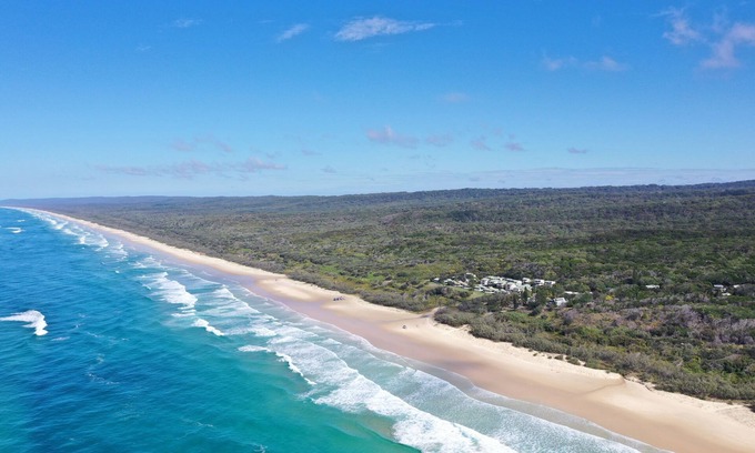 Fraser Coast Cottage | Discover Cockatoo Cottage with Pool and Ocean Views