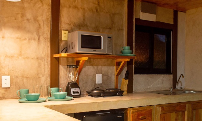 El Cuyo Cabin | Adult-Only Coco Cabin: Spa, Pool & Ocean View Retreat