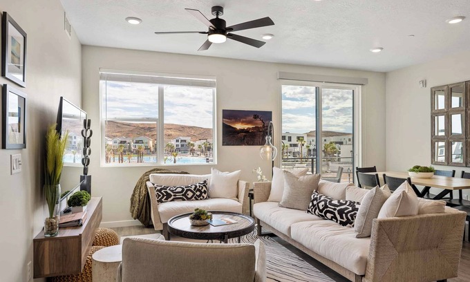 St. George Condo | Experience Coco Dunes: Lagoon & Pool Views with Hot Tub