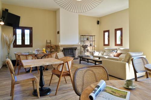 Venaco Hotel | COCO: Family-Friendly Hotel with Pool & Breakfast Included