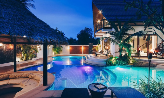 Wok Tum Villa | Cozy Coco Lilly Villas with Pool and Oceanfront Views