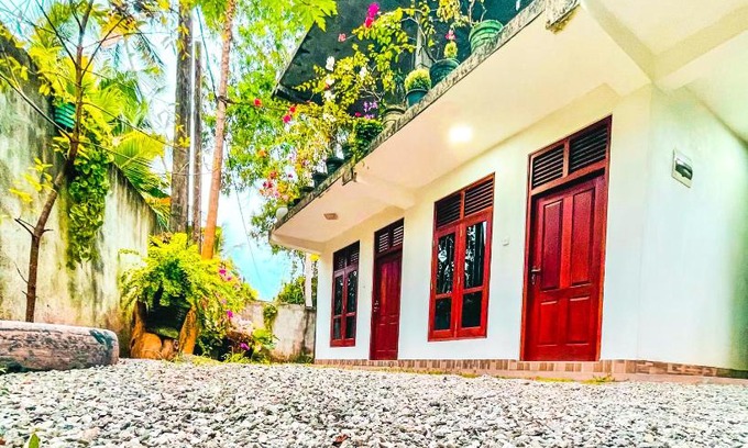 Thalaramba House | Budget-Friendly Coco Mount Mirissa: Family & Kitchen Amenities