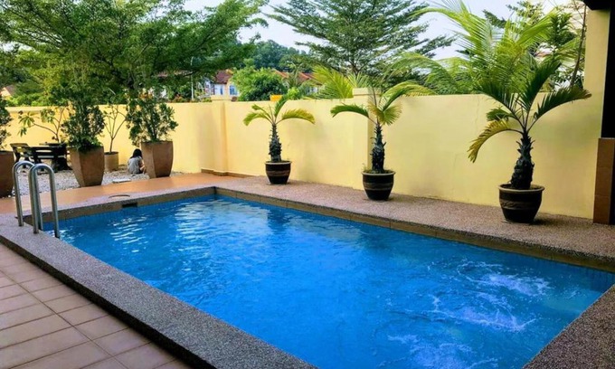 Yercaud House | Explore Coco Resort Yercaud: Pet-Friendly Retreat with Pool