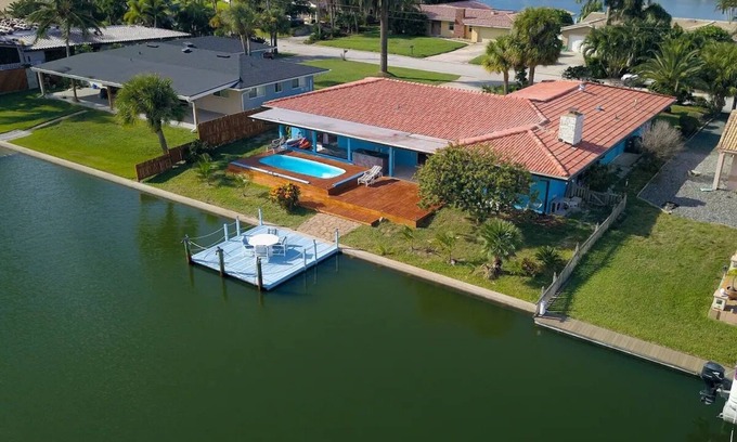 Cocoa Isles Villa | Oceanfront Cocoa Beach Villa with Pool & Exceptional Reviews