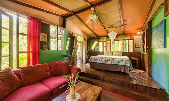 Fond Cani House | Relax at Cocoa Cottage - Jwa Room with Hot Tub Access