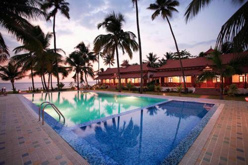 Kumarakom Resort | Serene Cocobay Resort in Kumarakom with Private Beach & Spa