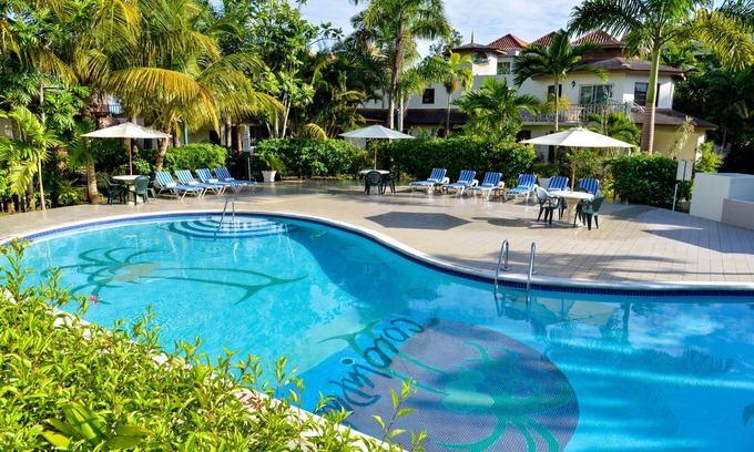 Negril Resort | Relaxing CocoLaPalm Seaside Resort with Ocean View and Spa