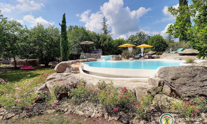 Labeaume Cottage | Idyllic Cocon de Charme by a Turquoise Lagoon Awaiting You
