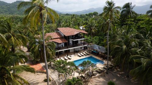 Palomino Hotel | Coconuco Beach Palomino