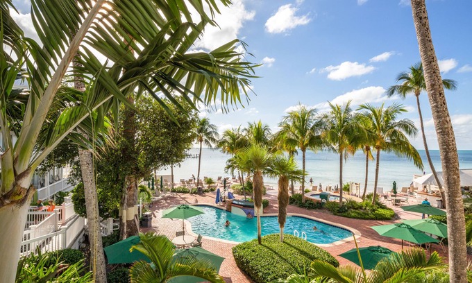 Old Town Resort | Beachfront Bliss at Coconut Beach Resort with Pool & Spa