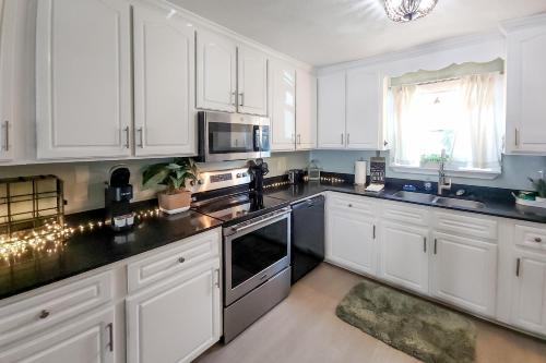 Open Sands House | Pet-Friendly Coconut Cove: Rated 9/10 for Family Fun