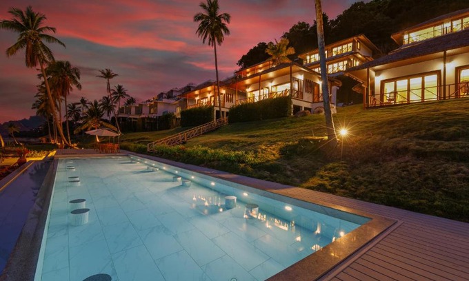 Ko Yao Hotel | Relax at Coconut Grove Resort: Oceanfront Paradise Awaits