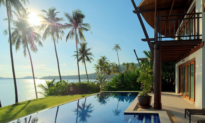 Maprao Island Villa | Coconut Island 4 Bedroom Beachfront Pool