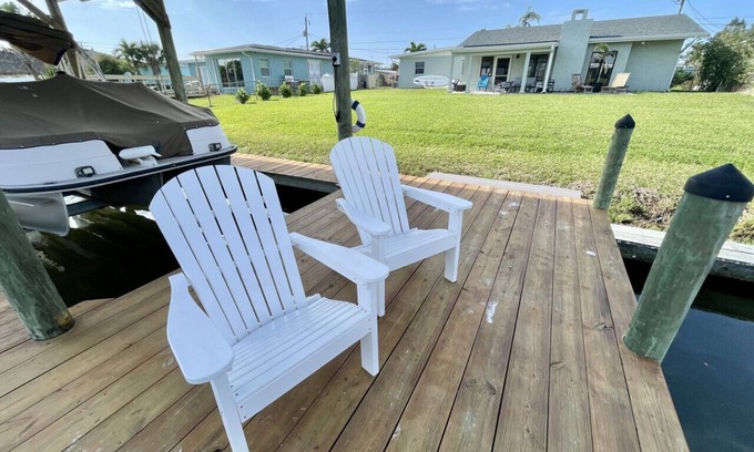 Venetian Way House | Discover Angelo Lane on the Banana River - 10/10 Rated Stay