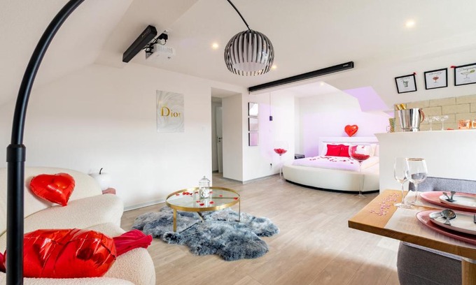 Morteau Apartment | Cozy Cocoo'night - Love Appart Morteau with Breakfast Included