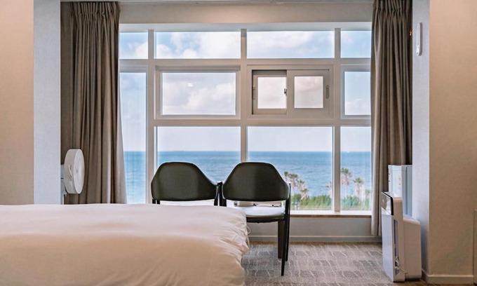 Aewol Hotel | Cozy Cocoon Hotel with Oceanfront Views & Family Amenities