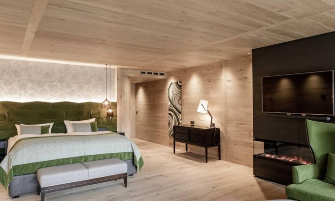 Maurach House | Relaxing Cocoon Spa Suite at Alpenrose - Your Alpine Retreat