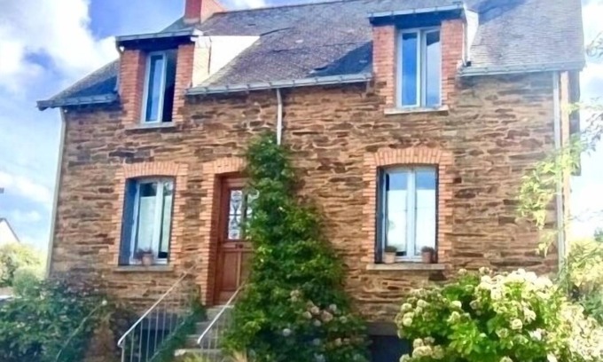 Guemene-Penfao House | Charming Ocean View Stone House with Pool - Rated 10/10