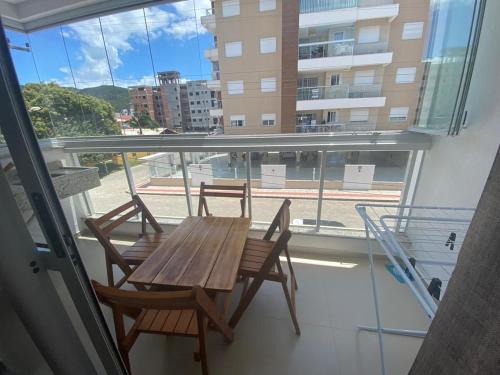 Governador Celso Ramos Apartment | Cod 88- Apartamento á 100 m do Mar.