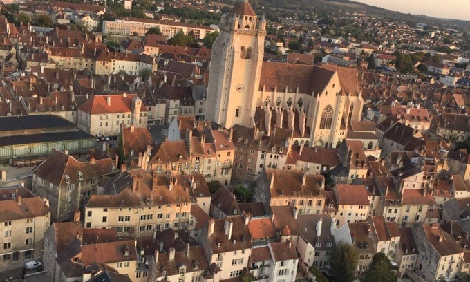 Dole Apartment | Comfortable Coeur de Ville Apartment for 4, Pets Allowed